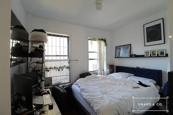 Rented by Grand & Co. | media 13