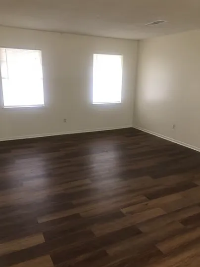 24505 Sherwood Dr #14 — Photo 2