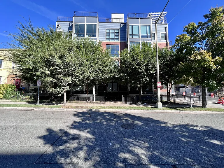 340 Adams St NE #302 — Photo 44
