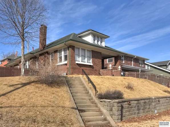 846 S 35th St, Omaha, NE 68105