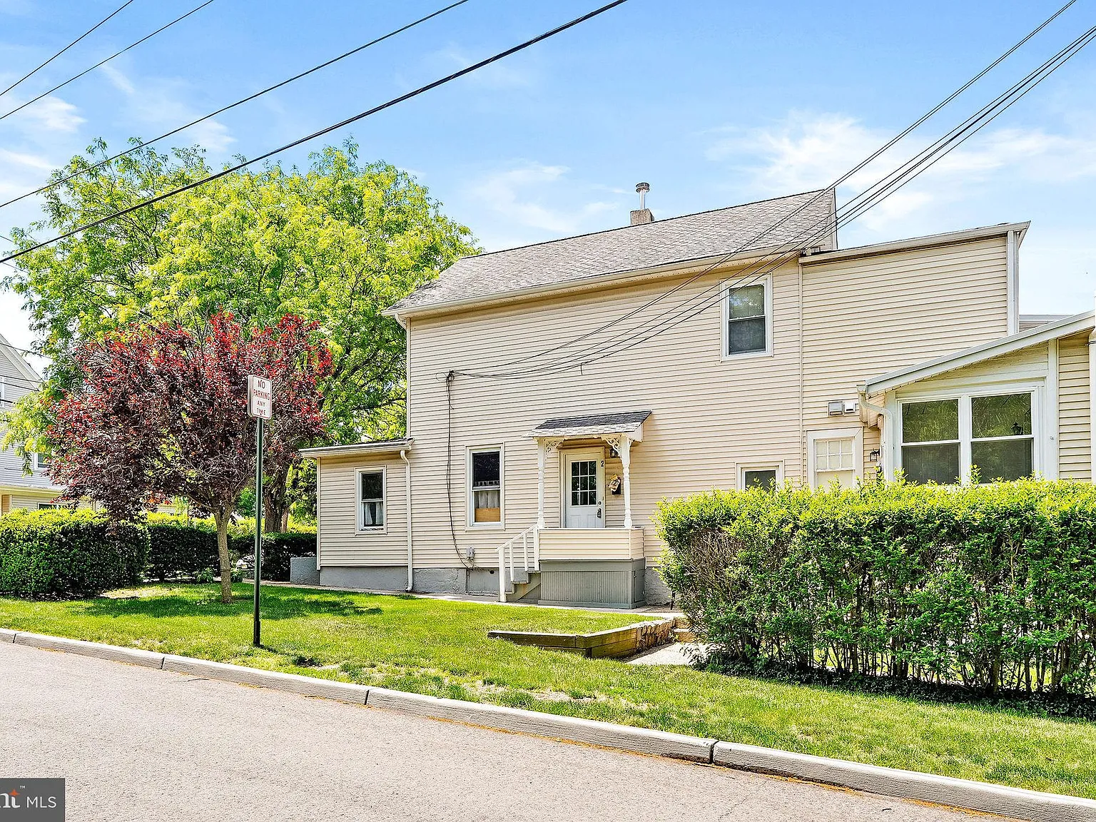 1 bed, 800 sqft, $2,370 — Photo 3