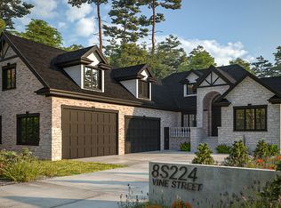 8S224 S Vine St, Burr Ridge, IL 60527