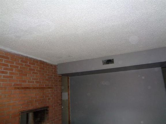 3rd image of 709 E. Greenwood