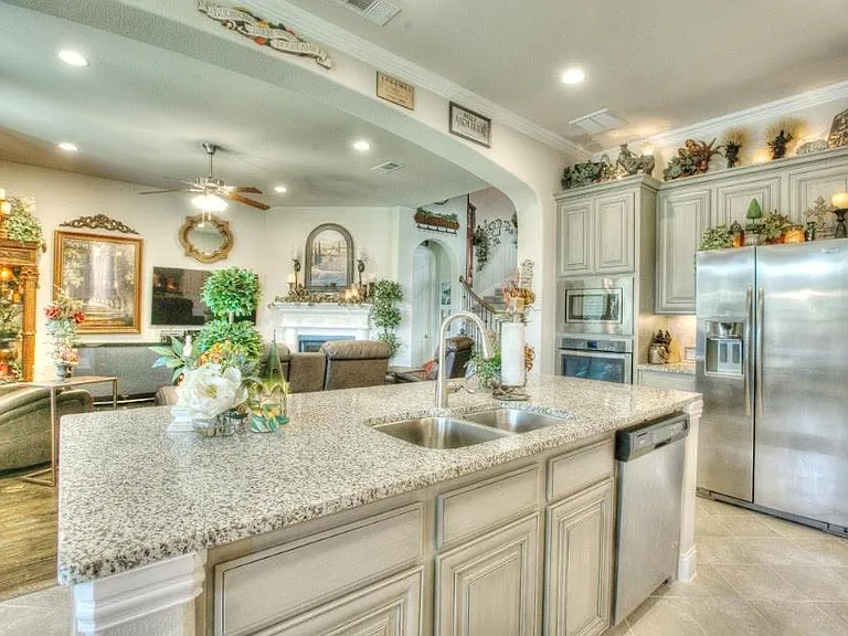 8117 Haltered Horse Ln — Photo 9