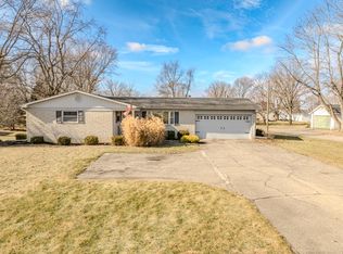 1013 S Tiger Dr, Yorktown, IN 47396