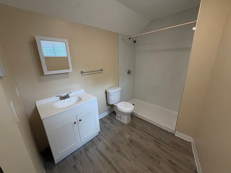 112 Murray St #1 — Photo 7