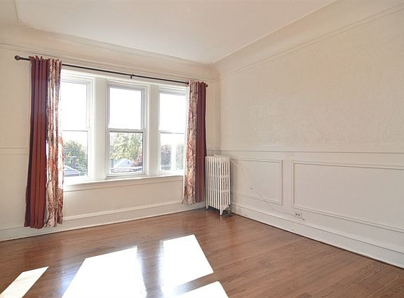 4th image of 2329 W Farwell Ave APT 3S