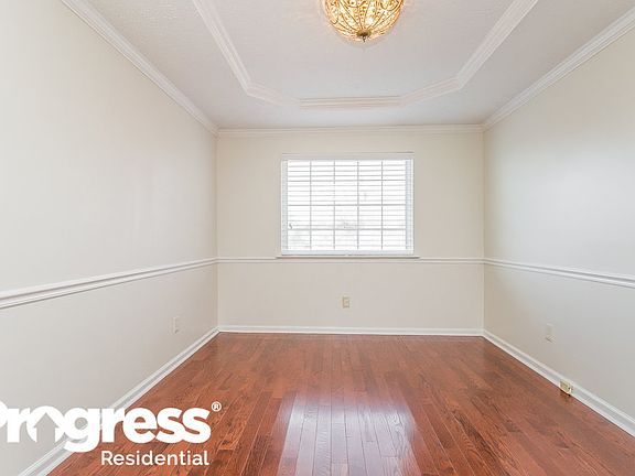 4th image of 903 Thomastown Dr