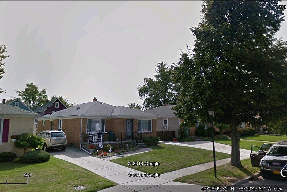 1st image of 227 Cortland Ave #0