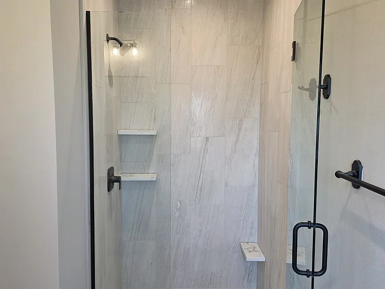 414 N Almond Ave — Photo 15