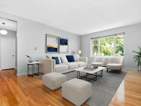 86 Griggs Rd APT 23, Brookline, MA 02446