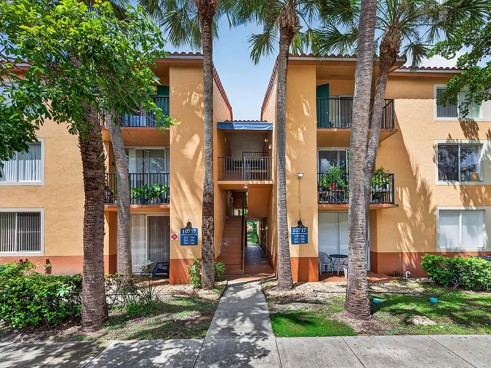 10717 Cleary Blvd #106