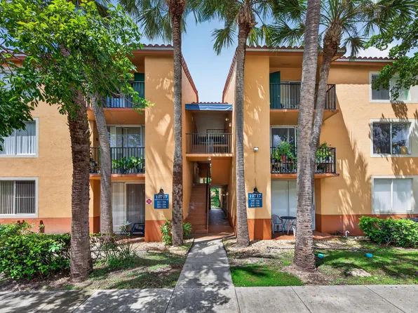 10717 Cleary Blvd, Fort Lauderdale, FL