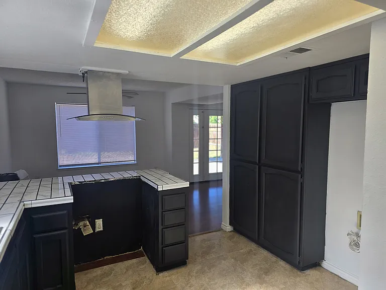 1300 Canyon Ct — Photo 4