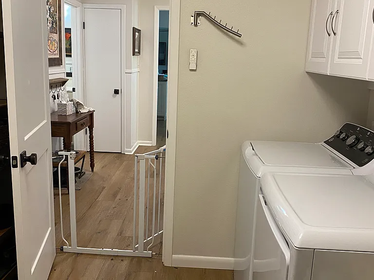8318 Yale Dr — Photo 28
