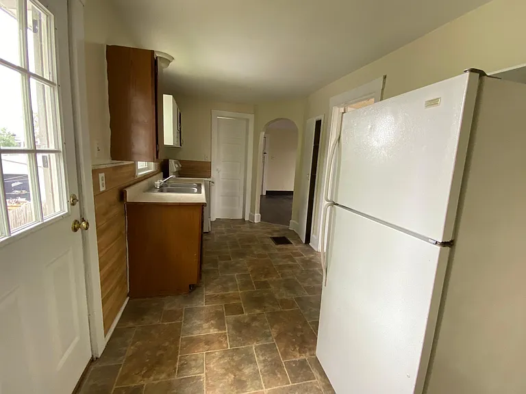 1217 N 2nd St #B — Photo 3