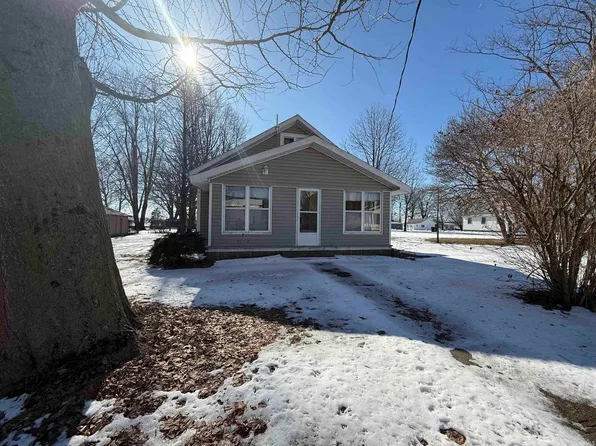 132 North St, Griffin, IN 47616