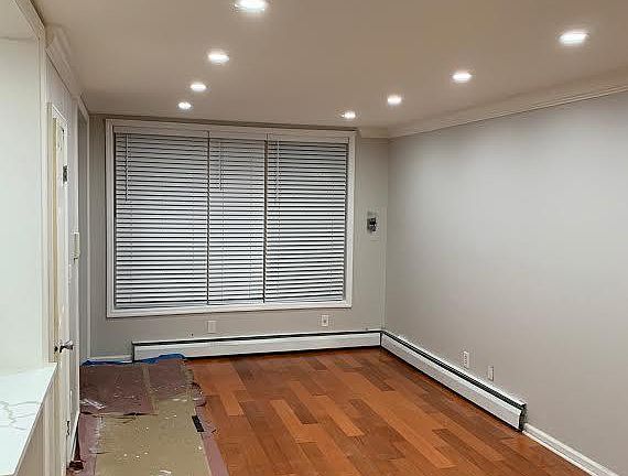 LIVING ROOM DINING ROOM COMBO.