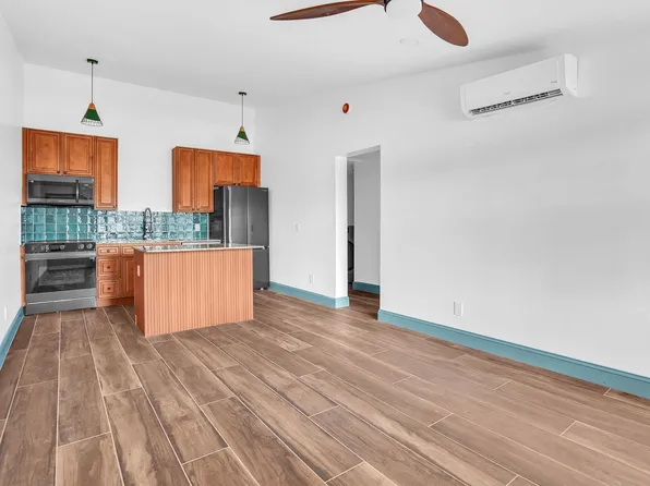 Australian Pines Apartments