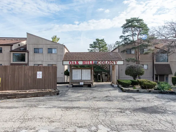 53 Oak Hill Colony APT 6, Fox Lake, IL 60020