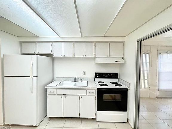 5th image of 10 Temple CT