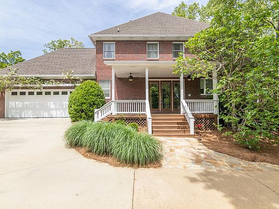 3rd image of 108 Eastwind Dr