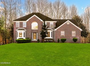 9 Nancy Ct, Jackson, NJ 08527