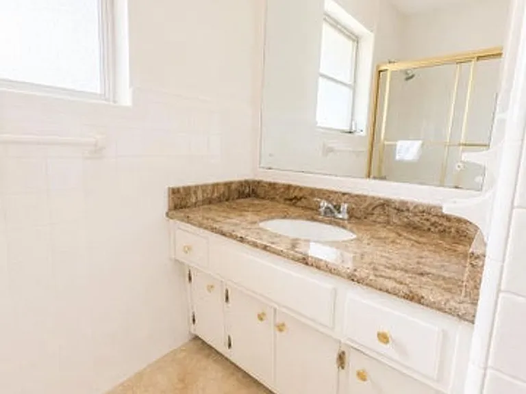 461 SW 54th Ave — Photo 17