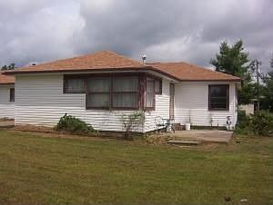 2nd image of 121 Sheehan Bridge Rd