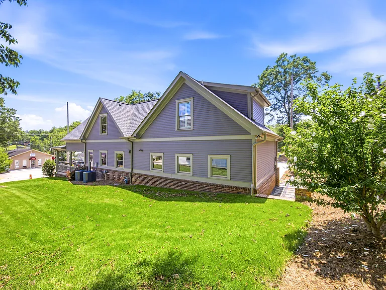 185 W Moreno St — Photo 4