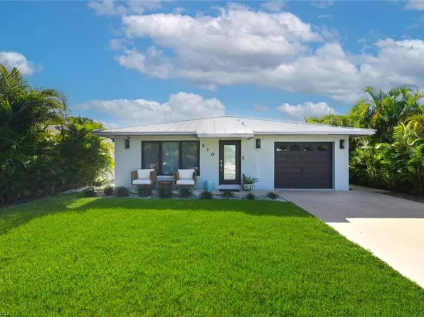 530 108th Ave N, Naples, FL 34108