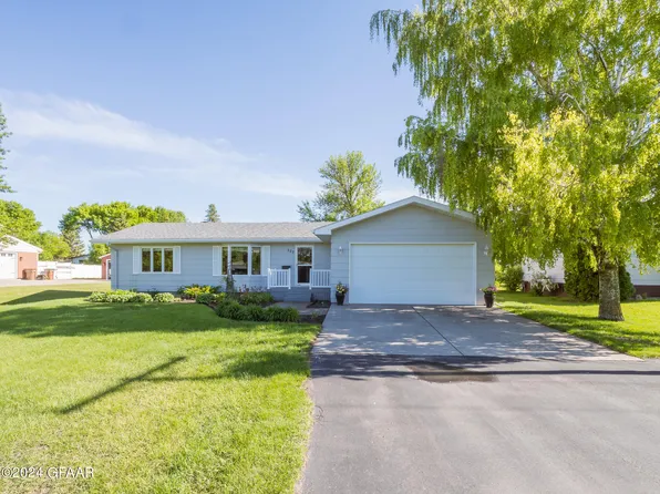 522 Broadway St, Thompson, ND 58278