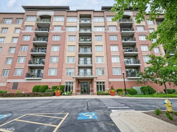 1199 E Port Clinton Rd Unit 504, Vernon Hills, IL 60061