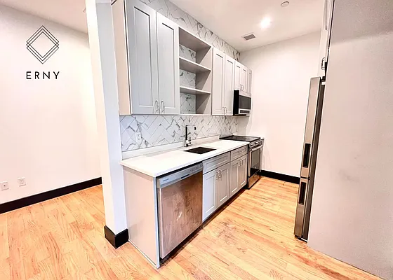 Rented by ERNY LLC | media 14