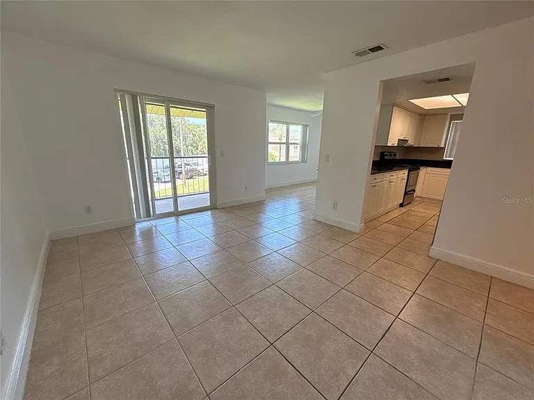 9950 Turf Way #4 — Photo 7