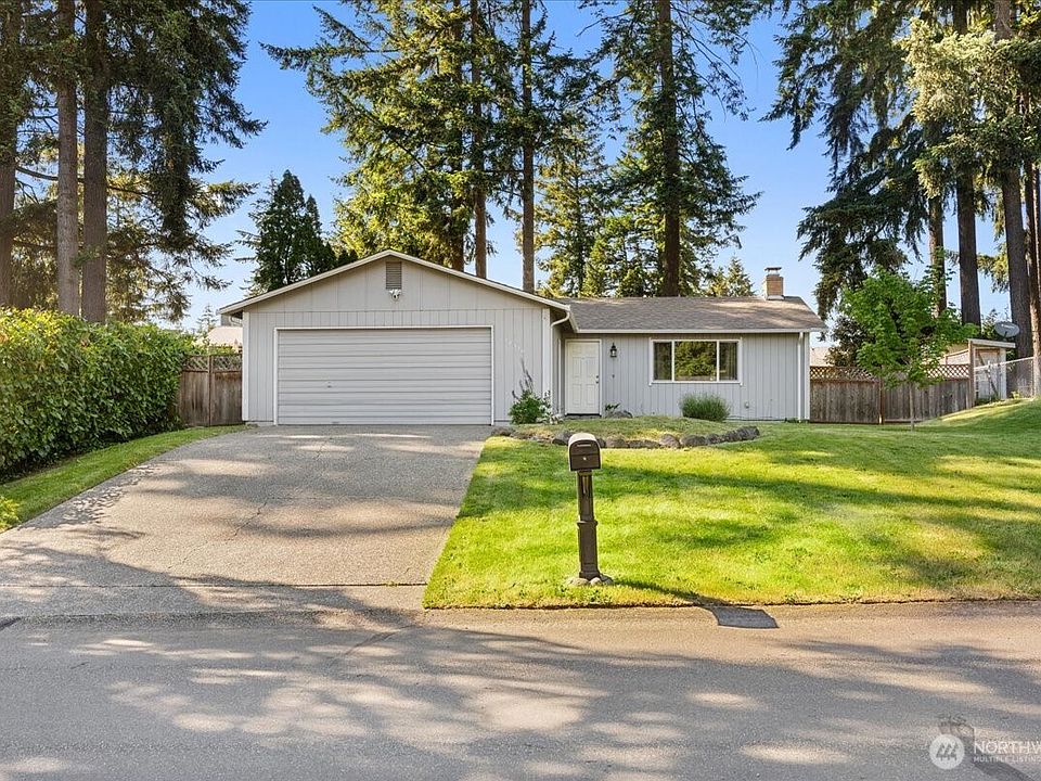 1st image of 19310 Crescent Drive E