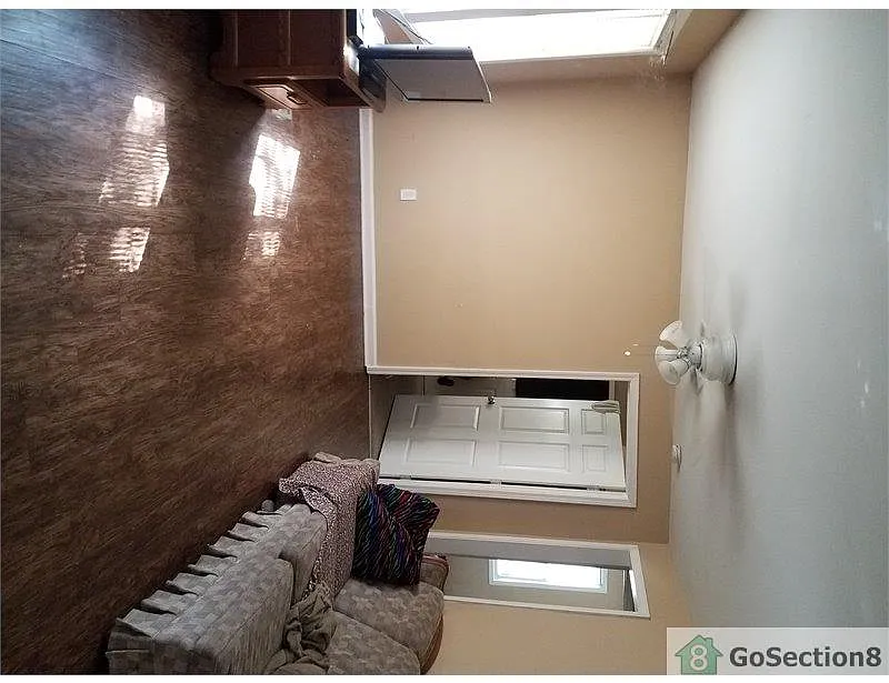 2059 Morehouse Dr NW photo 1