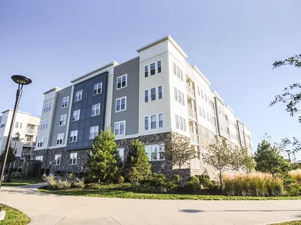 120 University Ave #2301, Westwood, MA 02090