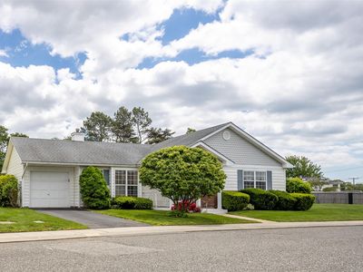 24 Pilar Lane, Oakdale, NY, 11769