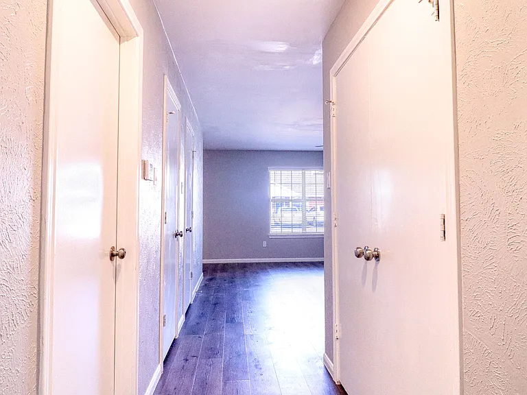 2221 Bowie Dr #7 — Photo 19