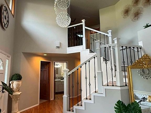 4th image of 8602 164th Street Ct E