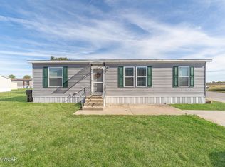 1928 Deer Ridge Dr, Findlay, OH 45840