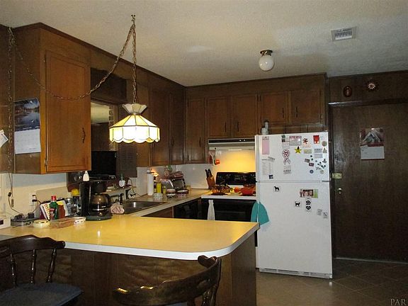 4th image of 6850 Derwent Cir