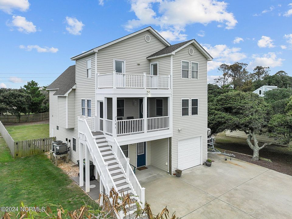 1st image of 121 W Danube Street