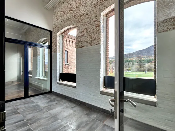 520 State Rd #402, North Adams, MA 01247