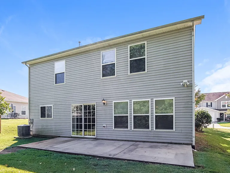 40 Norwich Dr — Photo 17