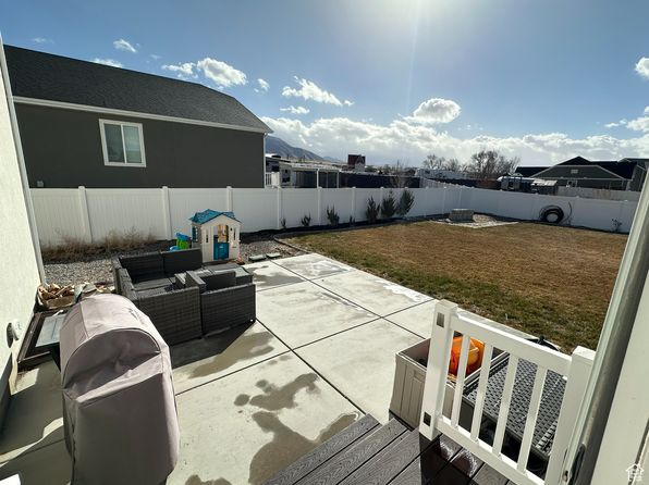 128 Tram Rock Rd, Lake Pt, UT 84074