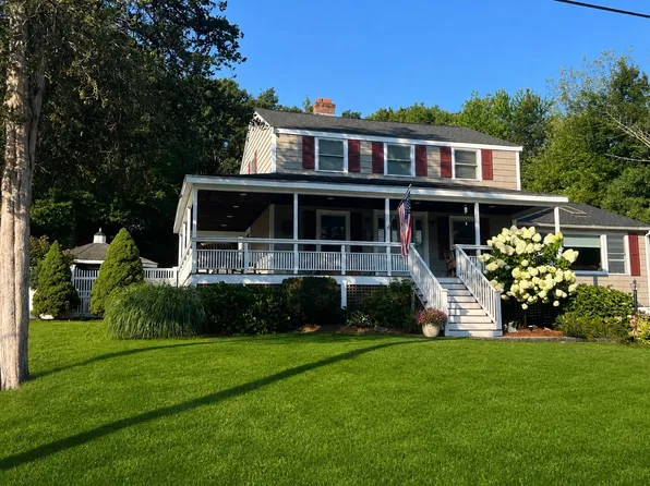 11 Phyllis Ave, Burlington, MA 01803
