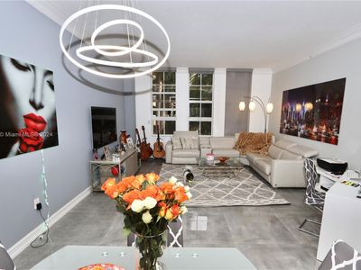 3001 NE 185th St APT 338, Aventura, FL, 33180