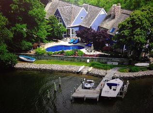 536 Edgewater Rd, Pasadena, MD 21122